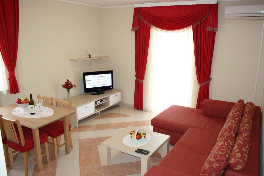 Ferienhaus Dakovic Poreč Exterior foto